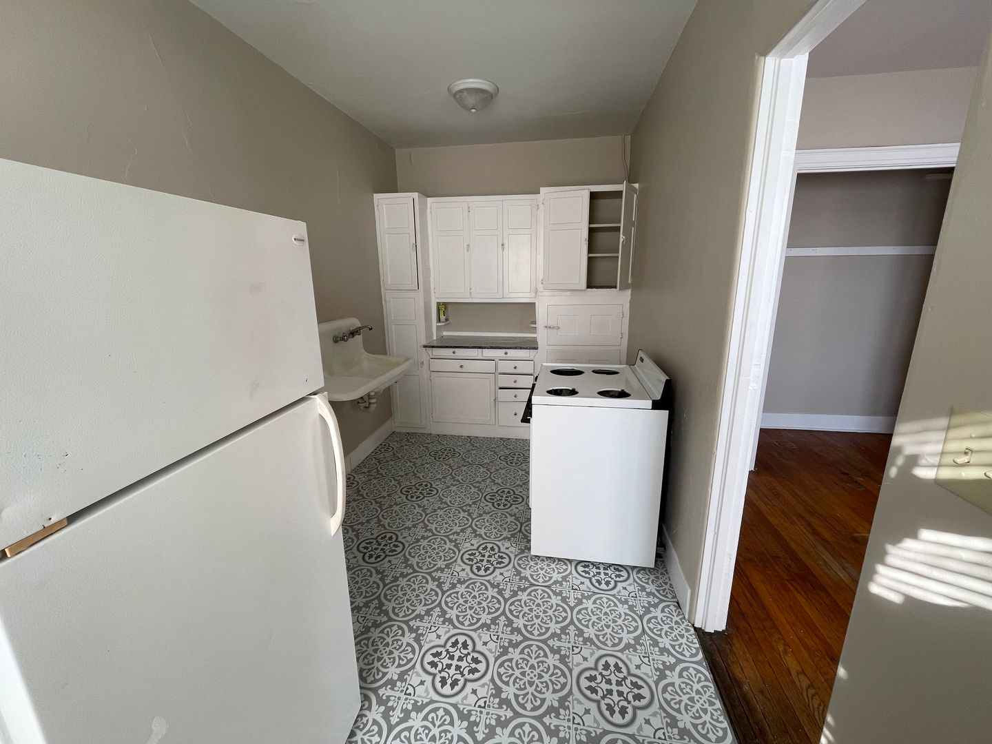 Kirksville Apartment: 216 S Mulanix St