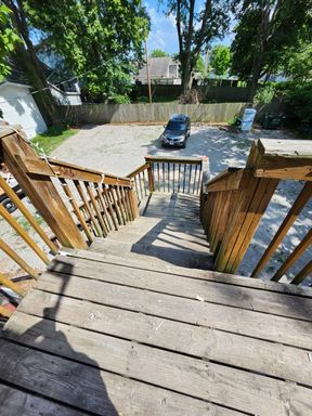 Listing photo thumbnail