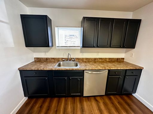Listing photo thumbnail
