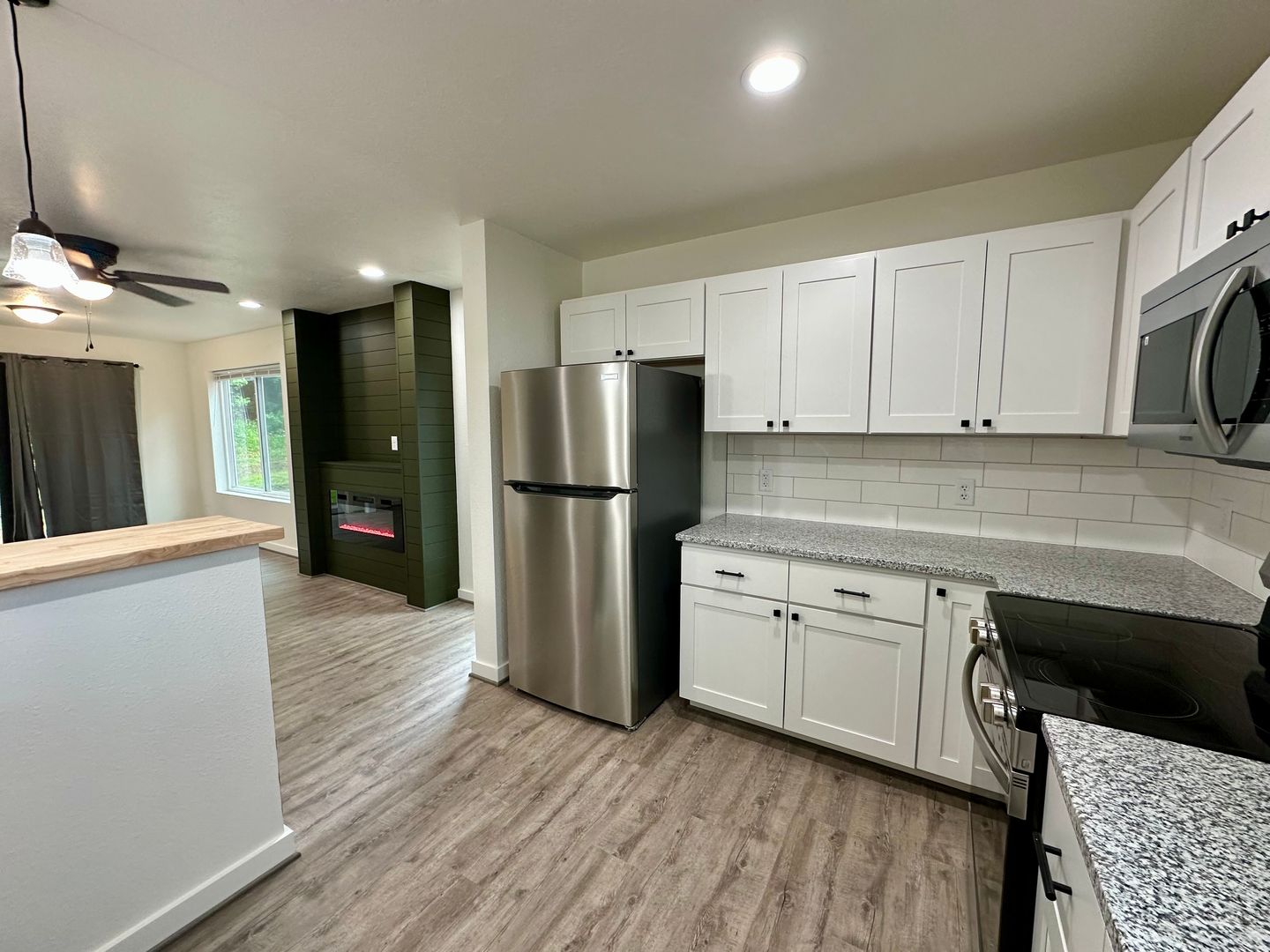 Sedalia Apartment: 1350 E 24th St