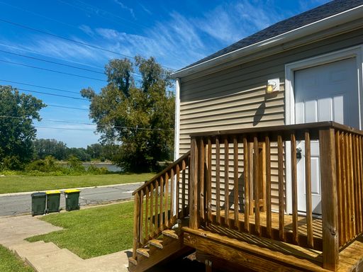 1214 Commercial St B, Boonville, MO 65233