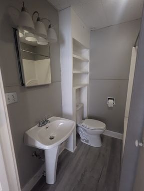 Listing photo thumbnail