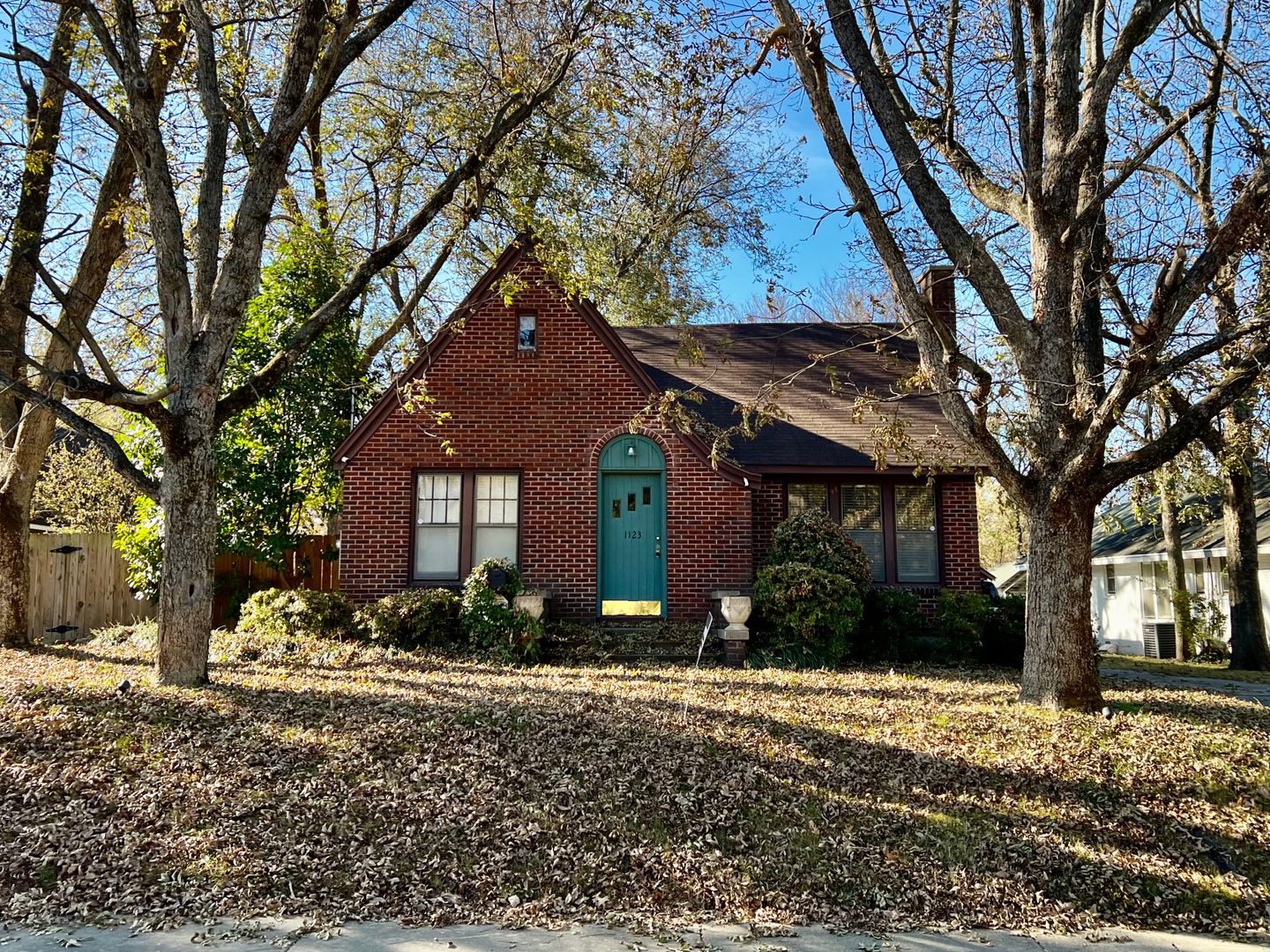 Jonesboro House: 1123 Flint St.