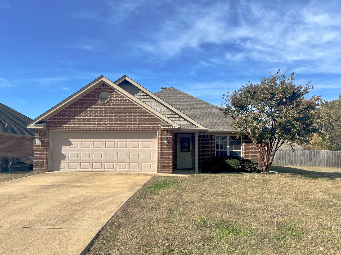 Jonesboro House: 6057 Beaver Creek