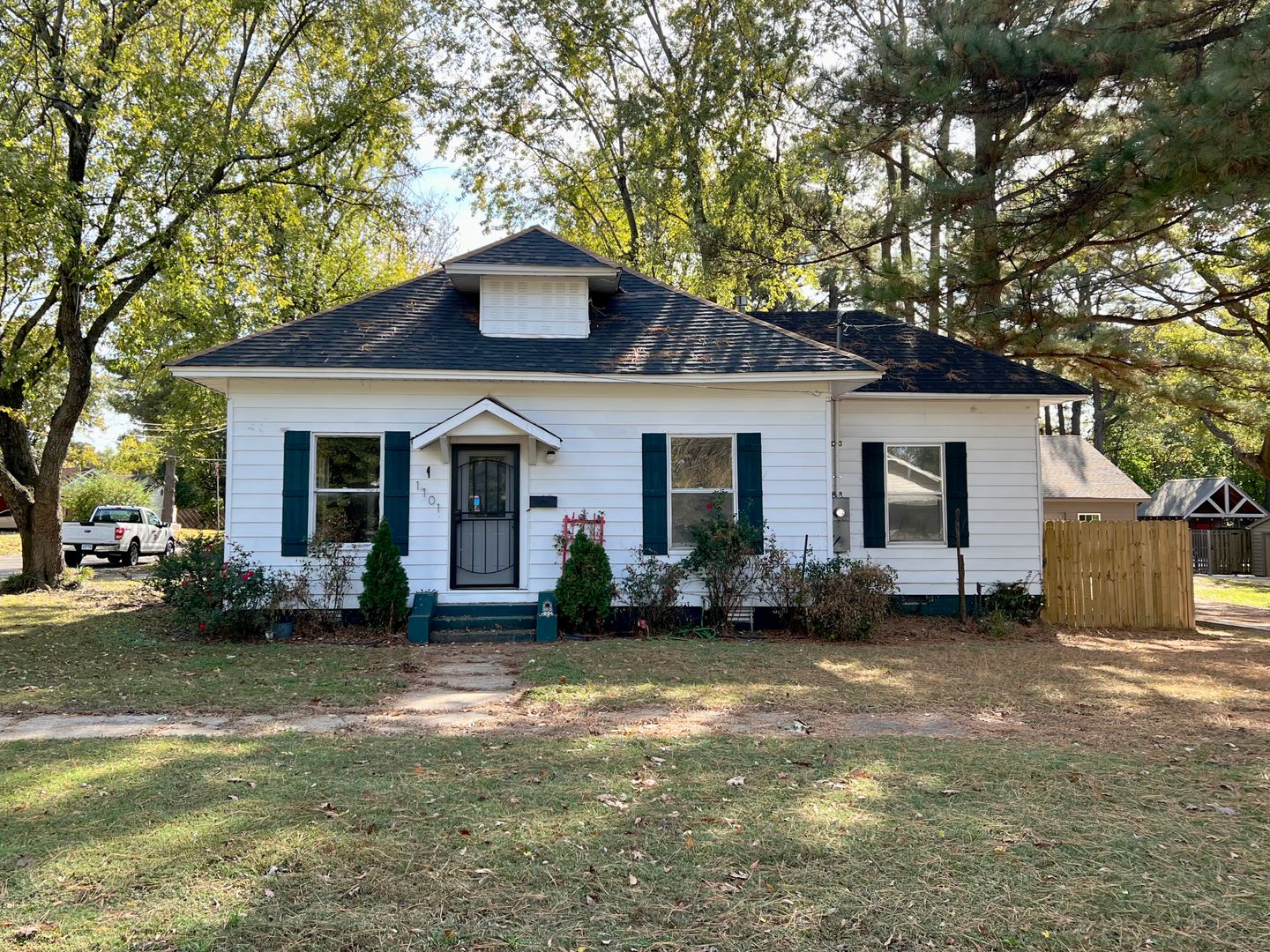 Jonesboro House: 1101 W. Oak St.