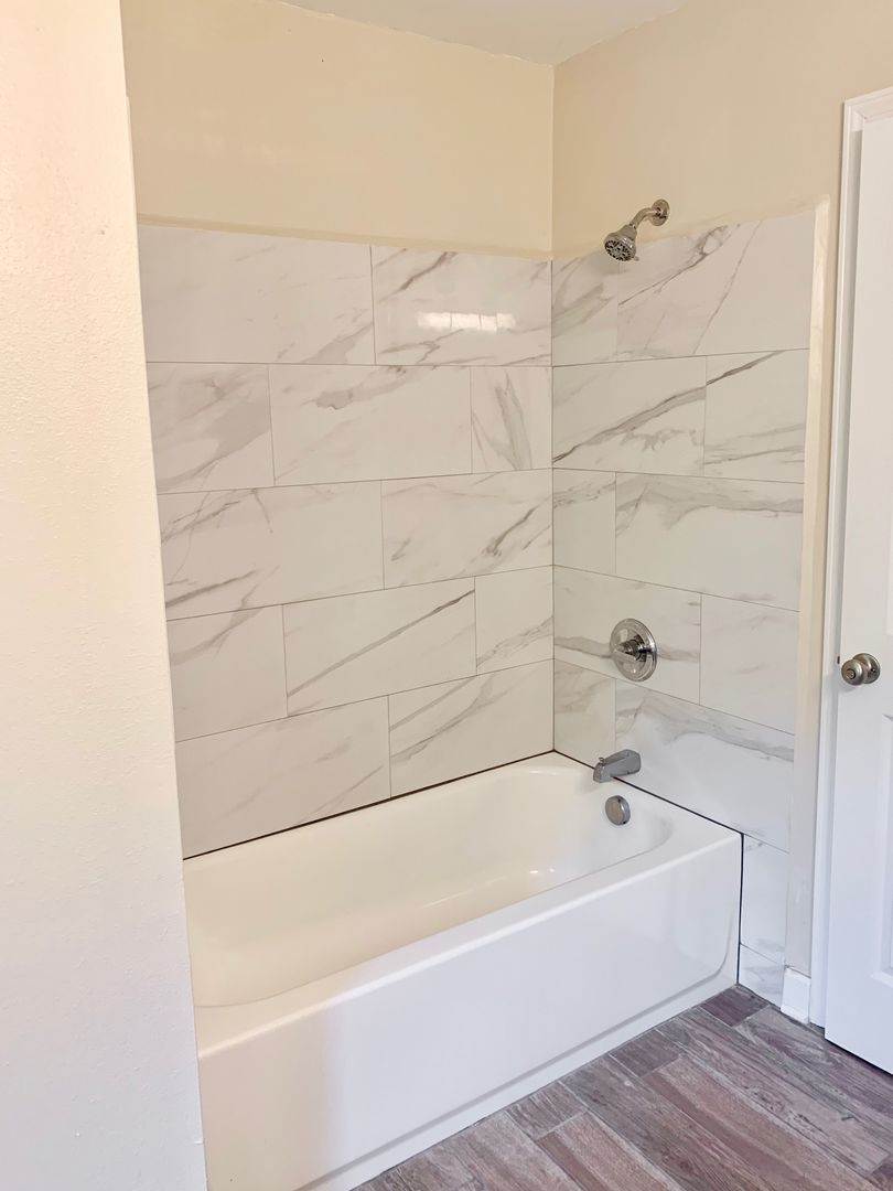 Jonesboro House: 3500 Friendly Hope Rd