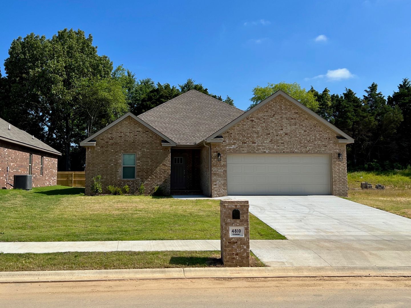 Jonesboro House: 4810 Edgemont Dr.