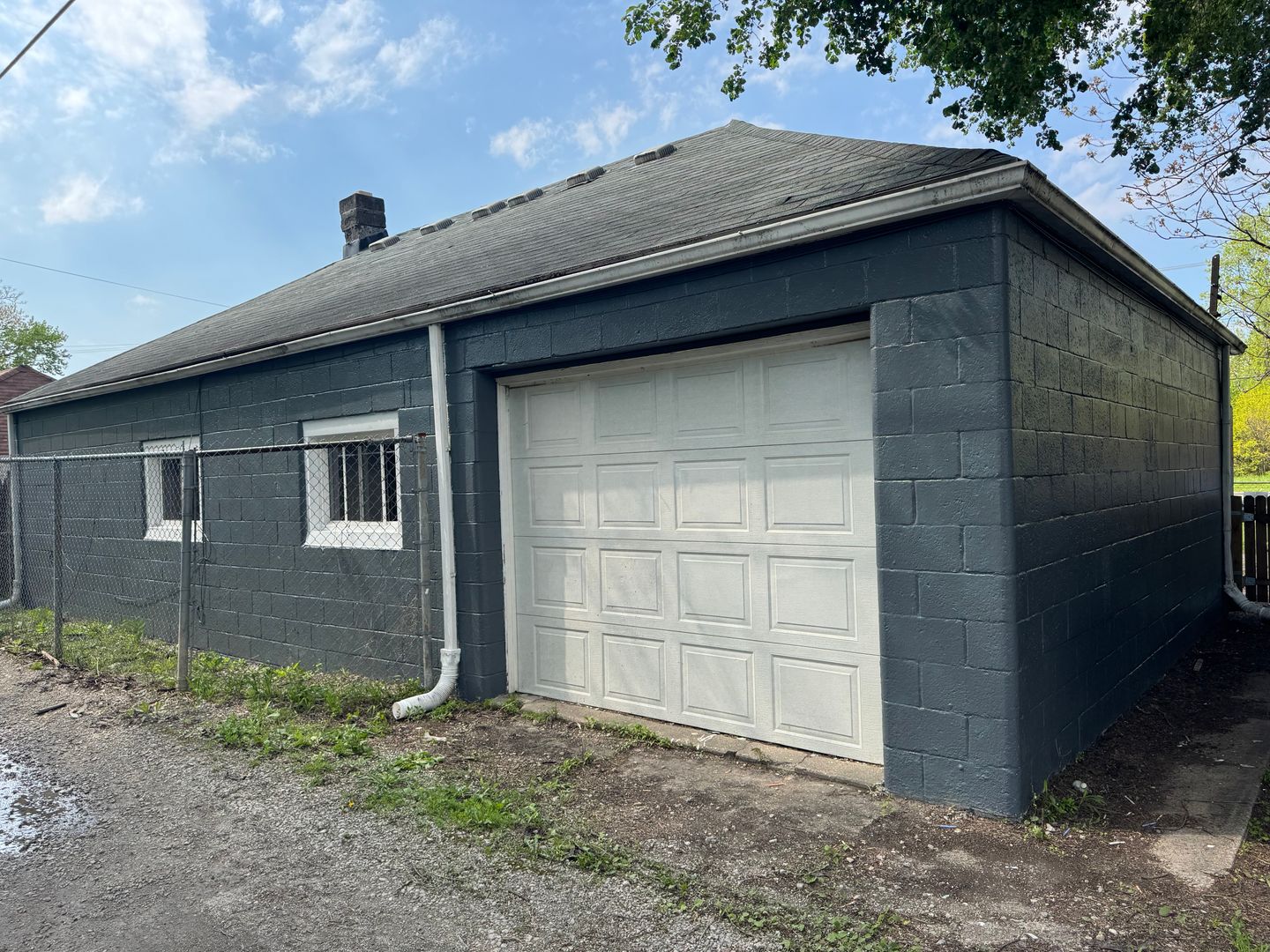 Toledo Apartment: 2514 York St