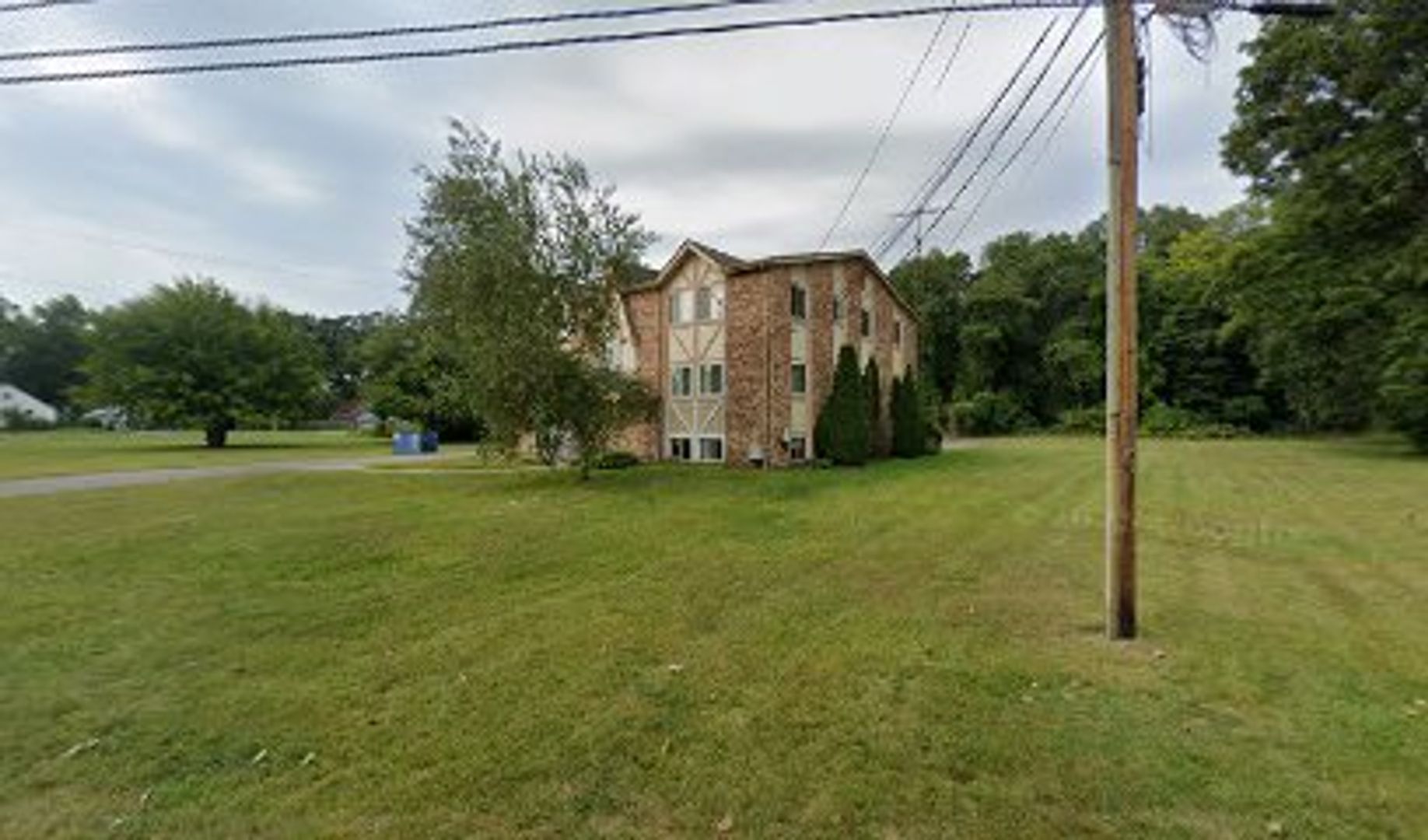 Toledo Apartment: 6047 Whiteford Center Rd
