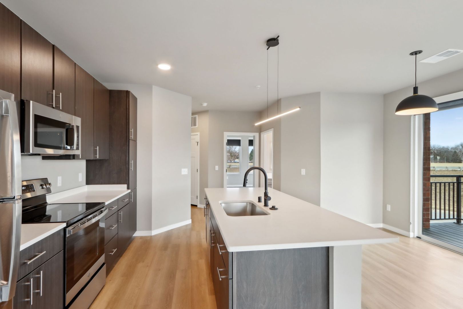 Madison Apartment: 5604 Schroeder Rd