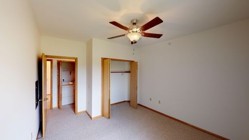 2 Bed 2 Bath Flat Remodeled – photo 1