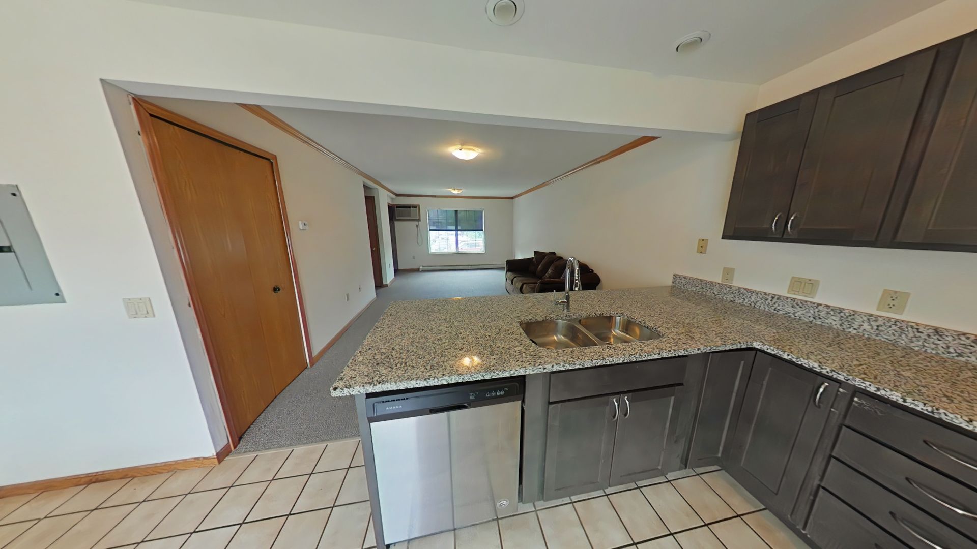 Madison Apartment: 53 North Mills Street