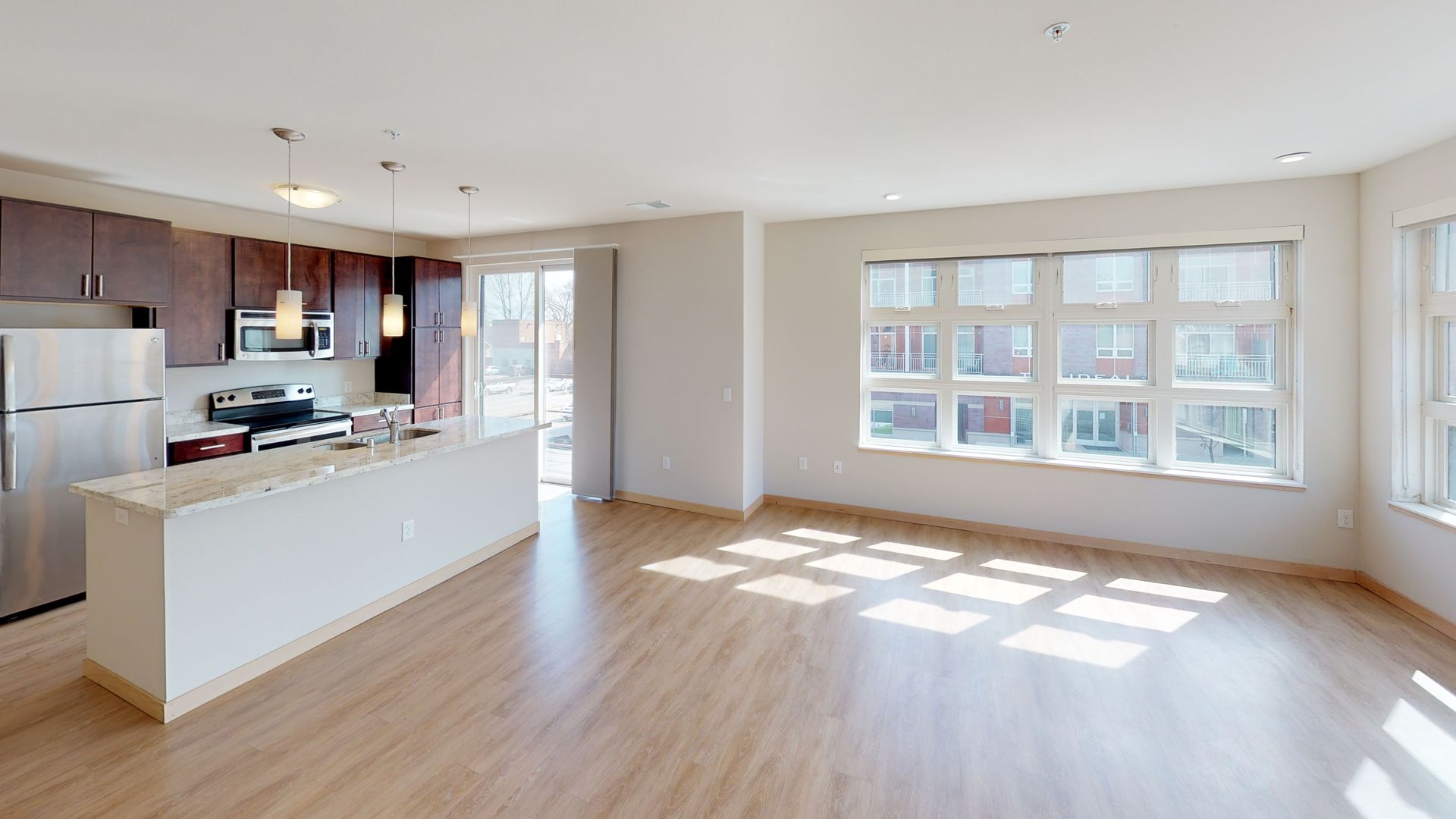 Madison Apartment: 902 Drake Street