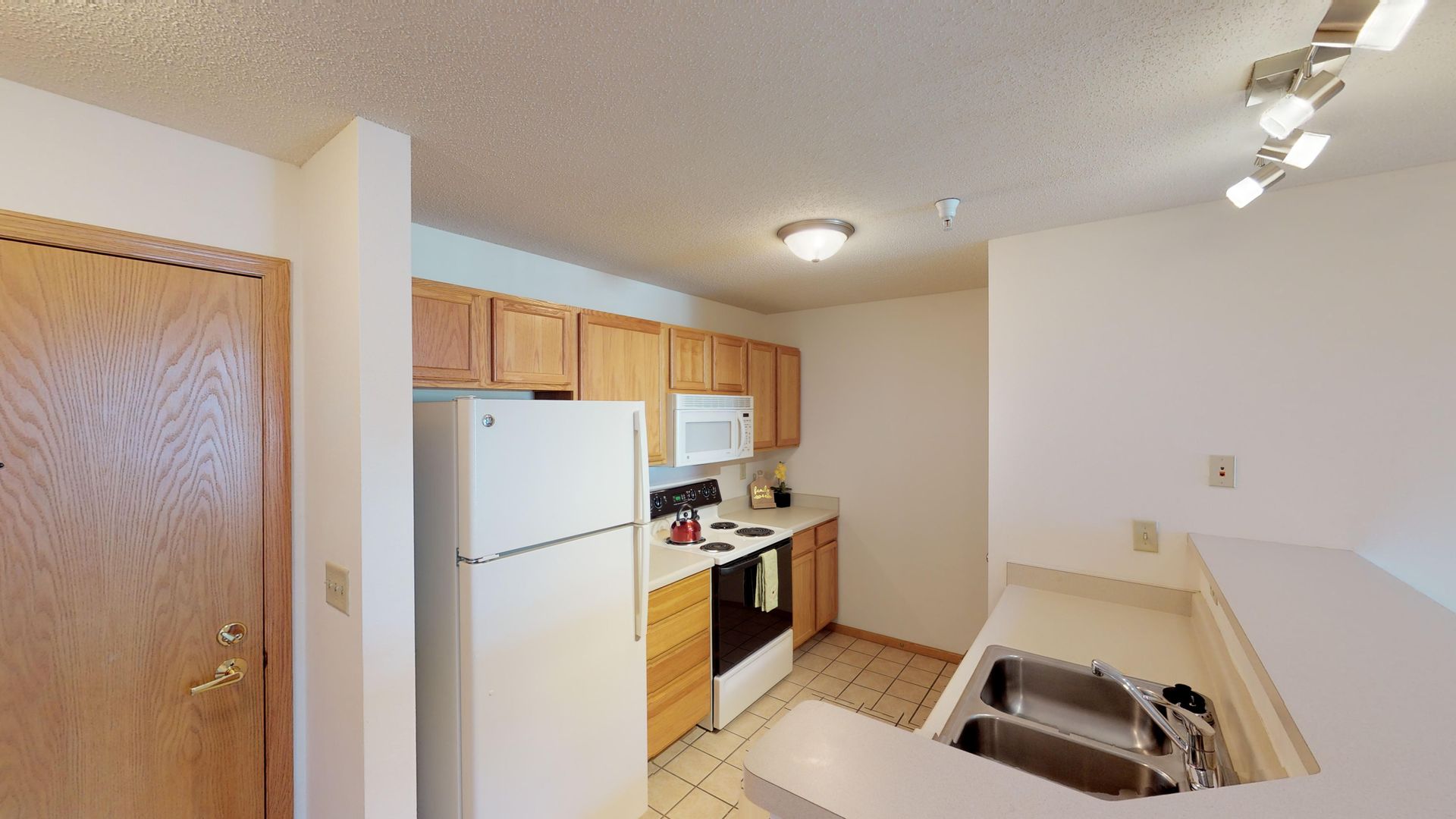 Madison Apartment: 8002 Starr Grass Drive