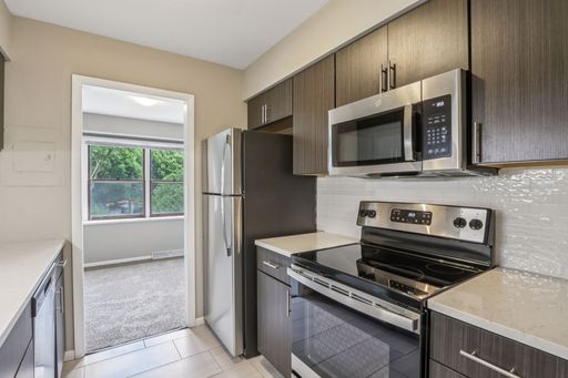 2 Bedroom, 1 Bathroom – photo 1