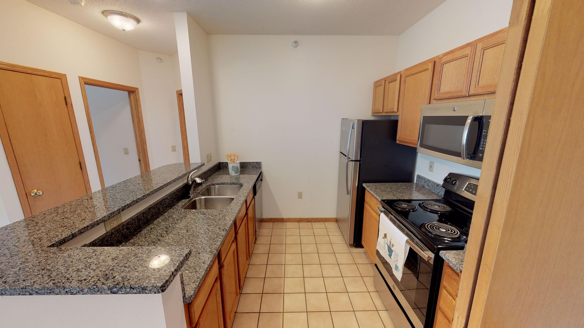 Fitchburg Apartment: 2892 Mickelson Parkway #100