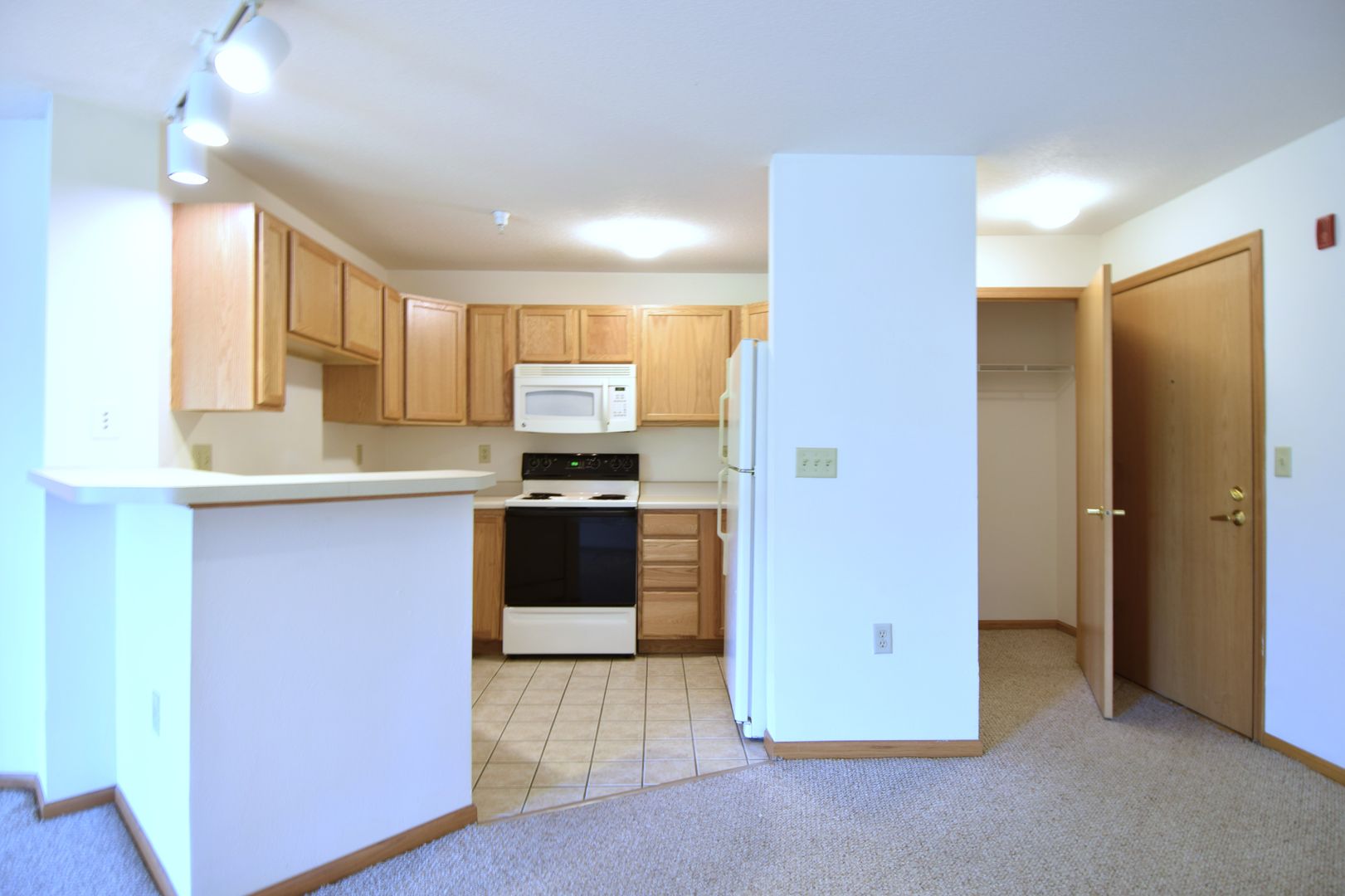 Madison Apartment: 8002 Starr Grass Drive