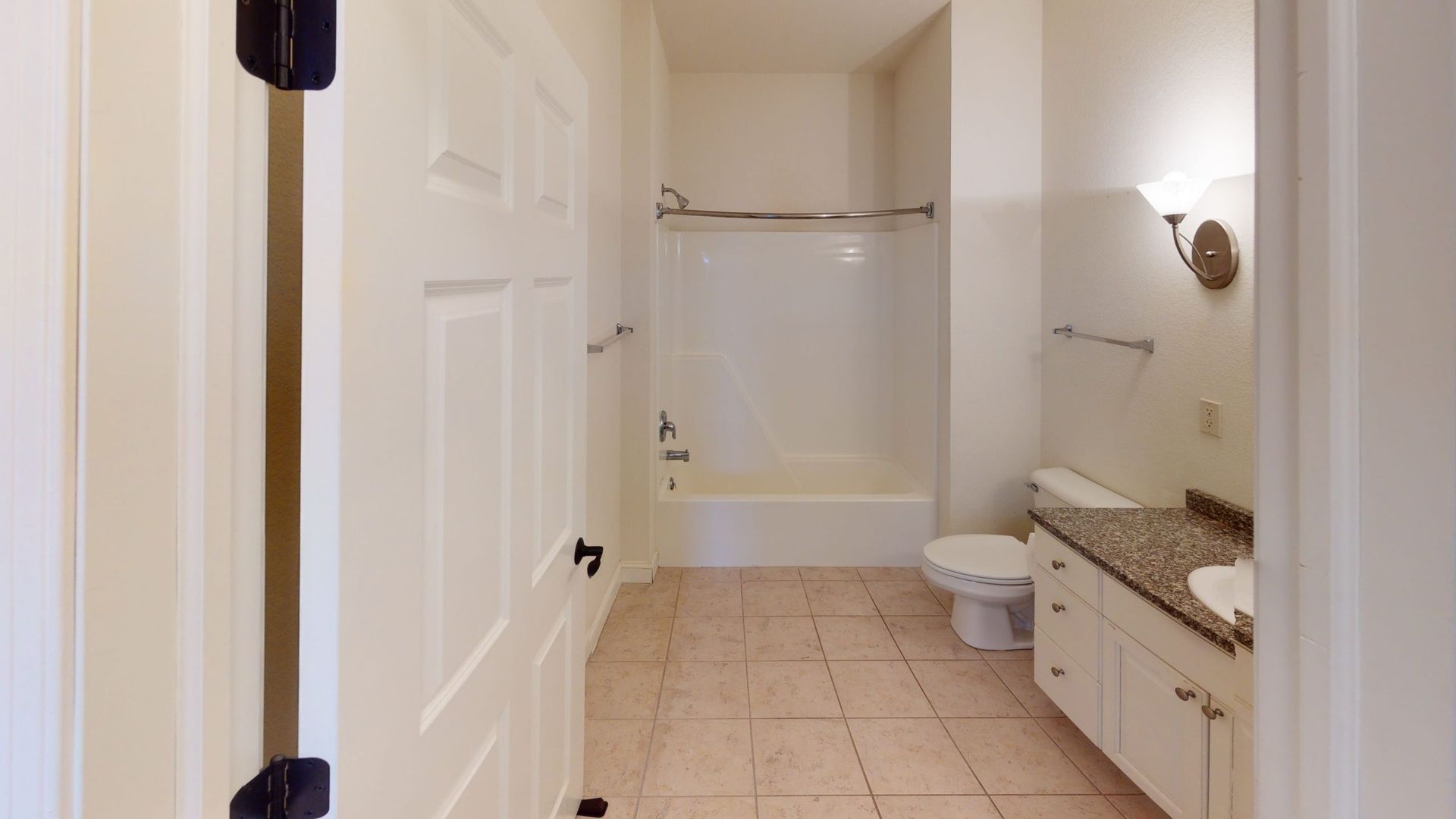 Delafield Apartment: 402 & 404 Genesee Street