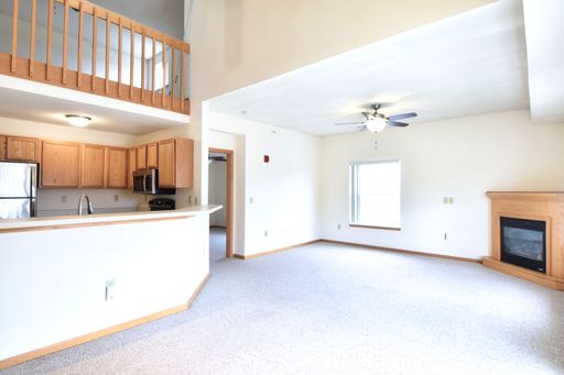 Two Bedroom Plus Loft, Two Bathroom – photo 1