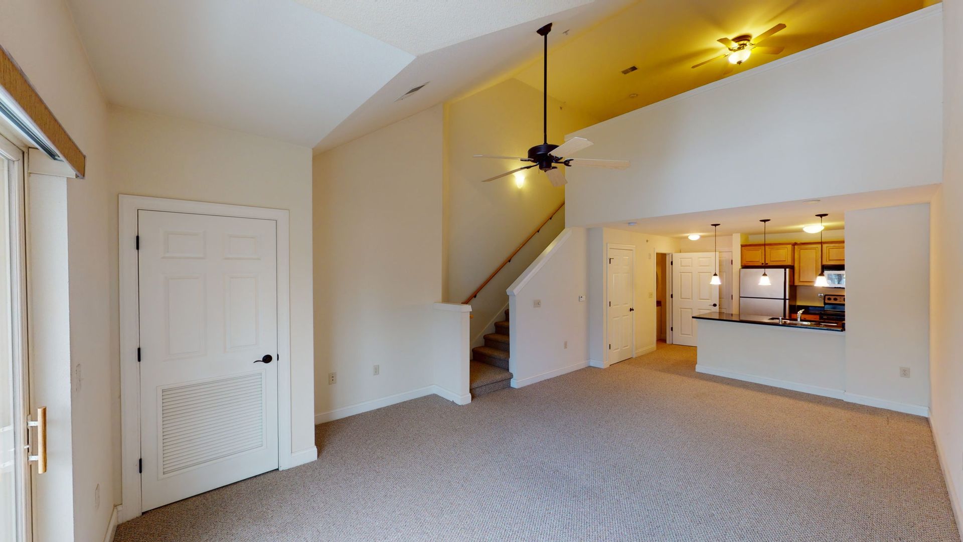 Delafield Apartment: 402 & 404 Genesee Street