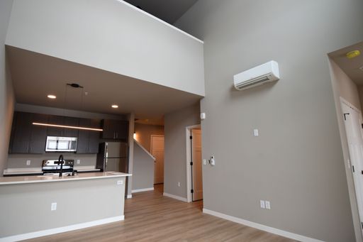 Wick - 1 Bedroom Loft + Den, 1 Bathroom – photo 1