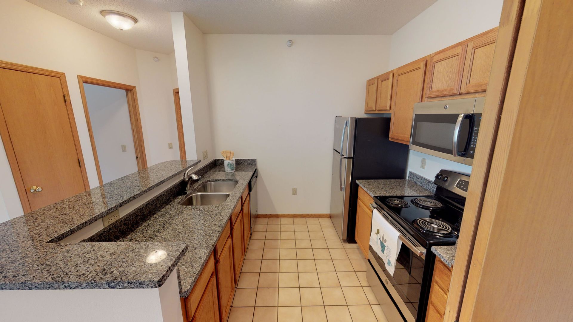 Fitchburg Apartment: 2892 Mickelson Parkway #100
