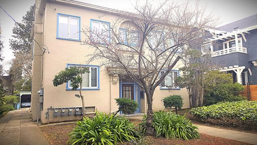 Lovely 2 Bedroom - Prime Elmwood Location on College Ave - 6 Blocks to UC Berkeley Campus – photo 1