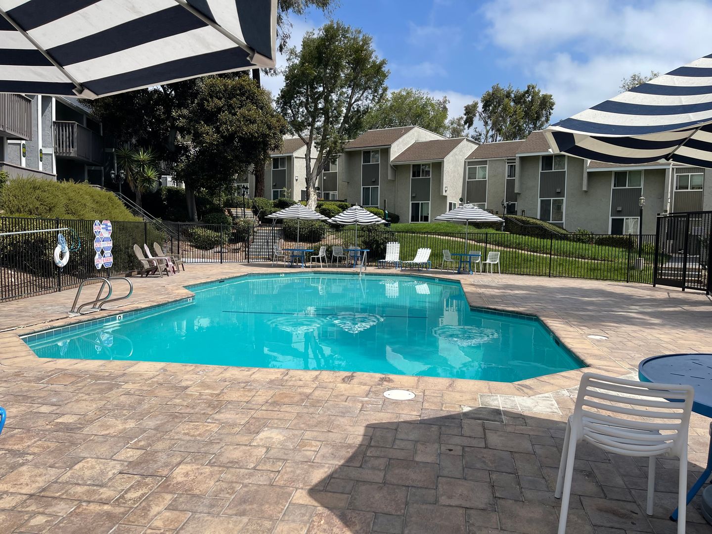 San Diego Condo: 6333 College Grove Way