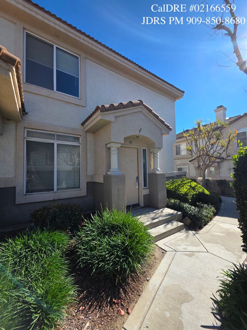 Ontario House: 968 Turner Avenue #89