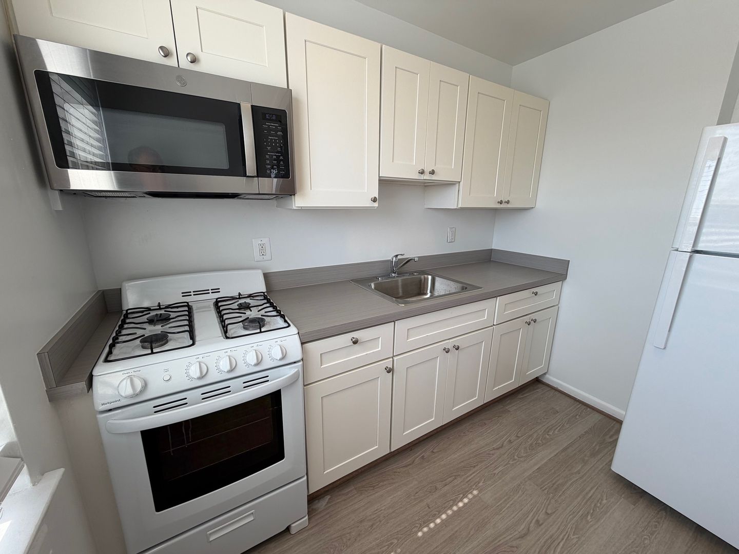 Washington Apartment: 5601-5609 2nd Street, NE