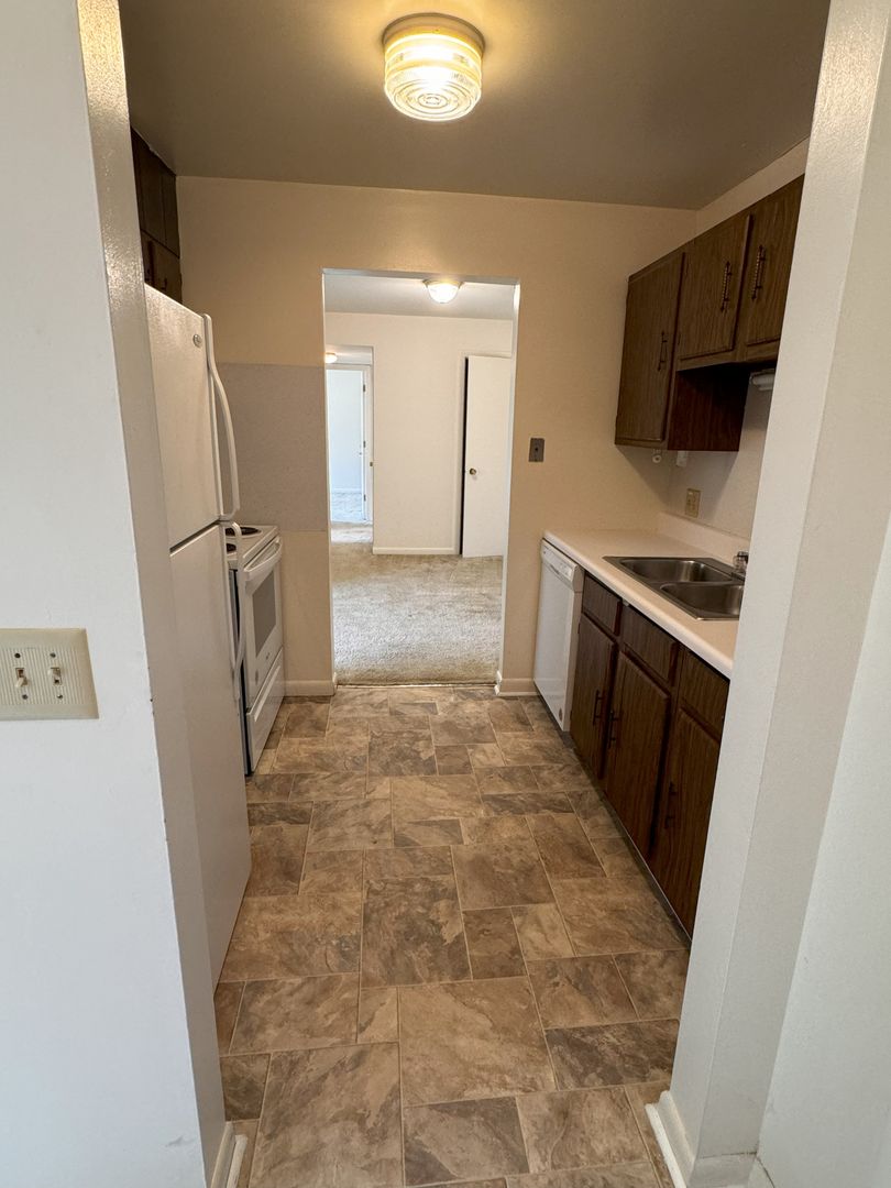 Blacksburg Apartment: 300 Alleghany St.