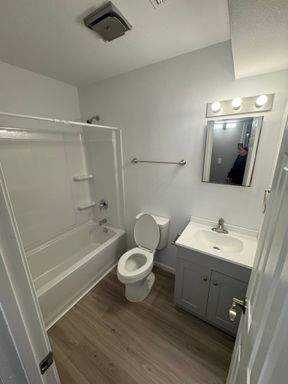 Fully Furnished Renovated 2 Bedroom with 2 Bath – photo 1