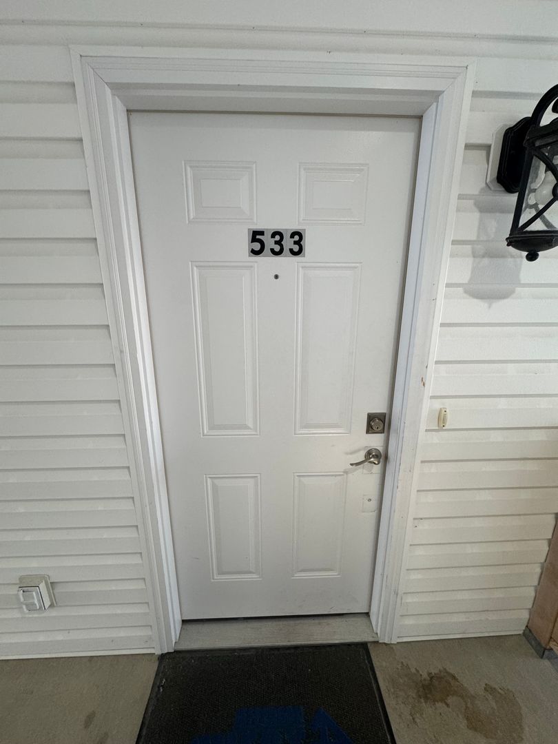 Jefferson City Apartment: 714 Wildwood Drive