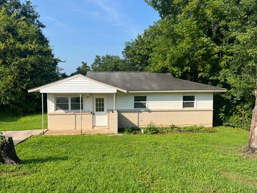 Three Bedroom Home Within Walking Distance to Alabama A&M – photo 1