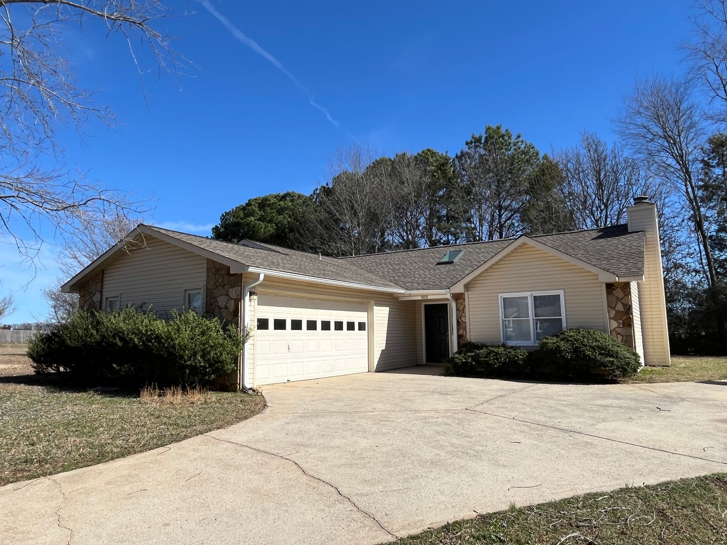 Meridianville House: 105 Bellhurst Circle