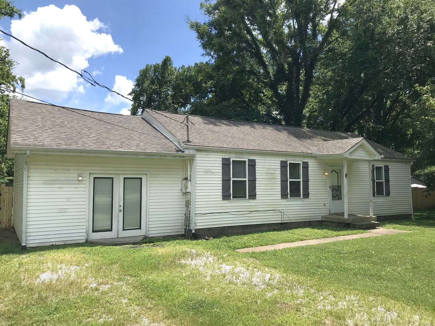 Murfreesboro House: 6558 Kari Dr