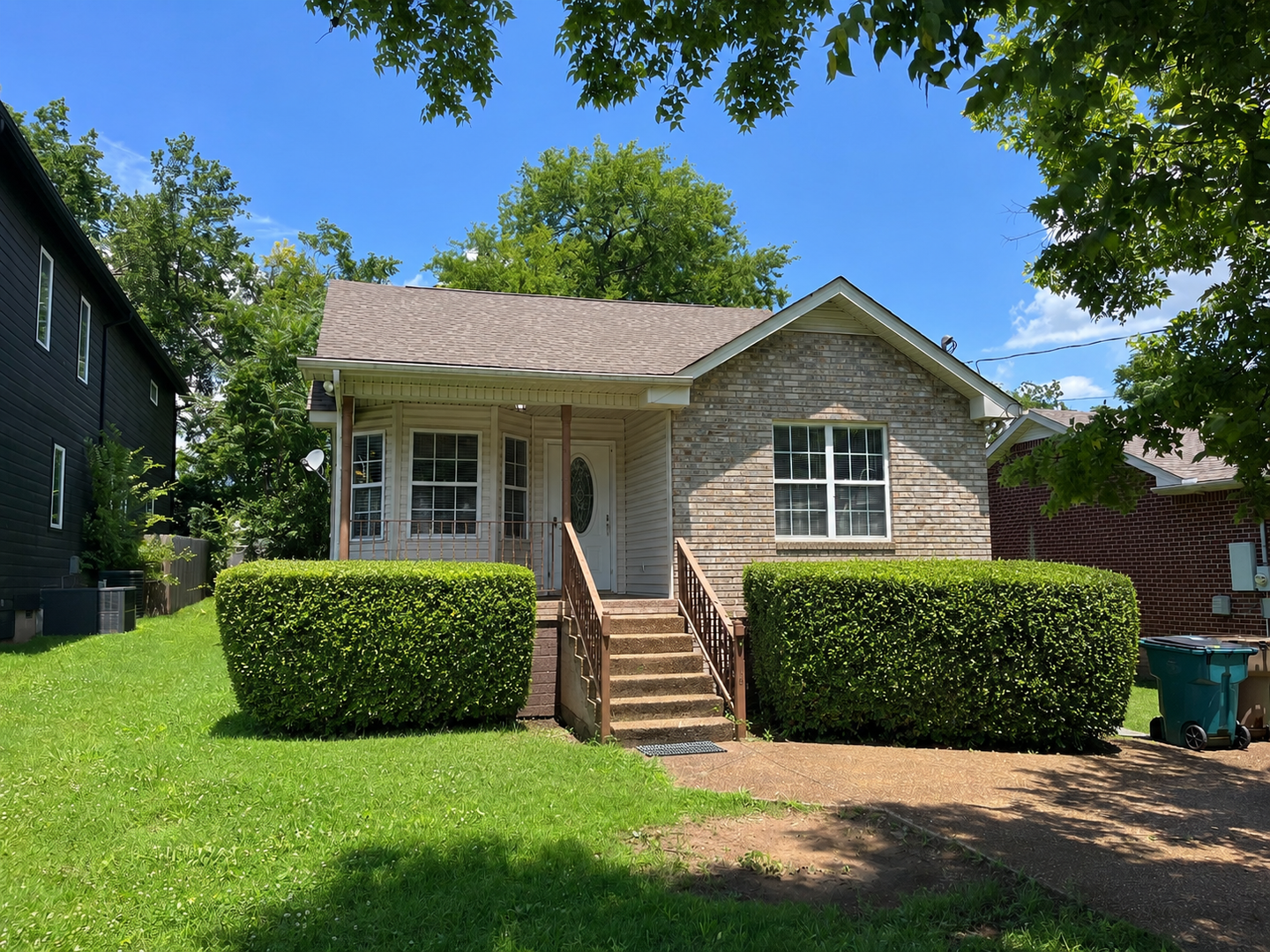 Nashville House: 2808 Batavia St
