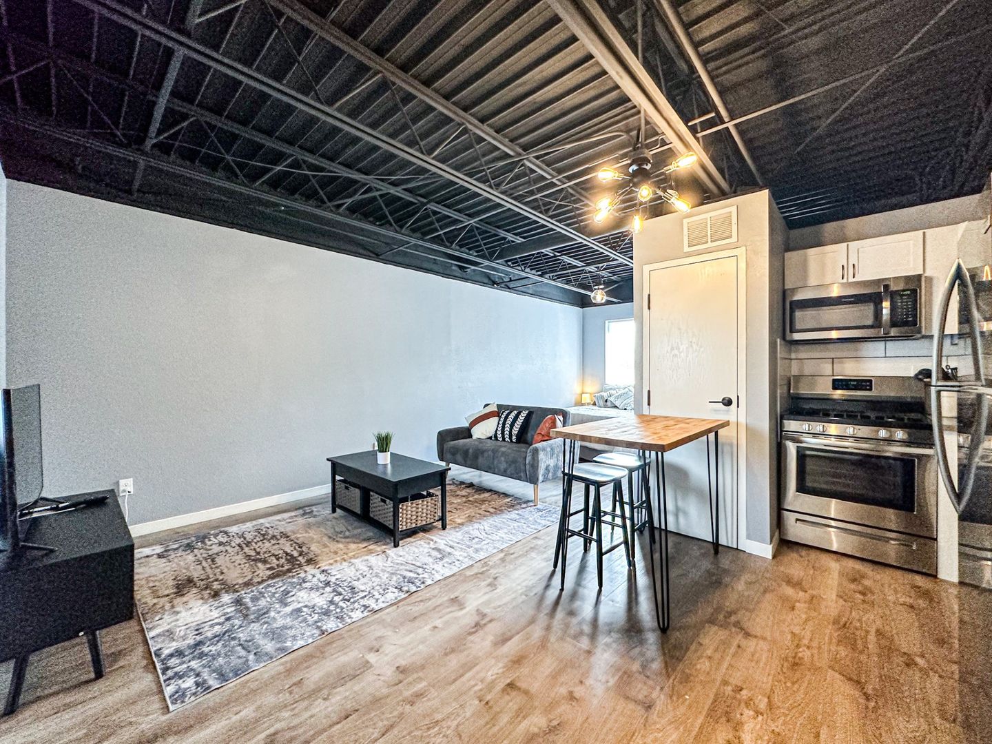 Madison Apartment: 2437-2439 Atwood Avenue