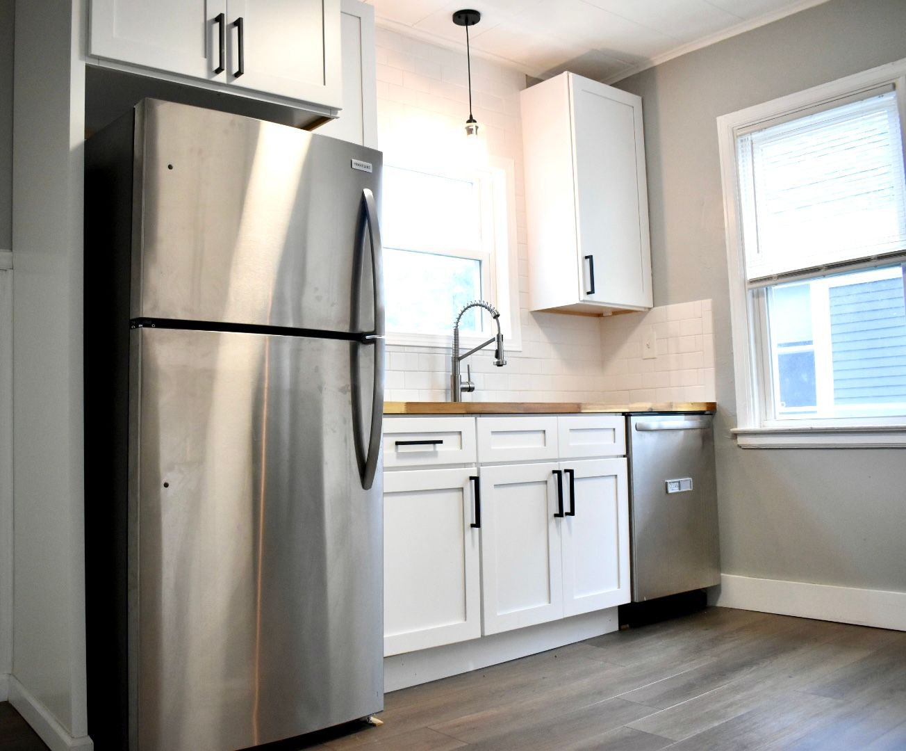 Buffalo Apartment: 109 Unger Ave.
