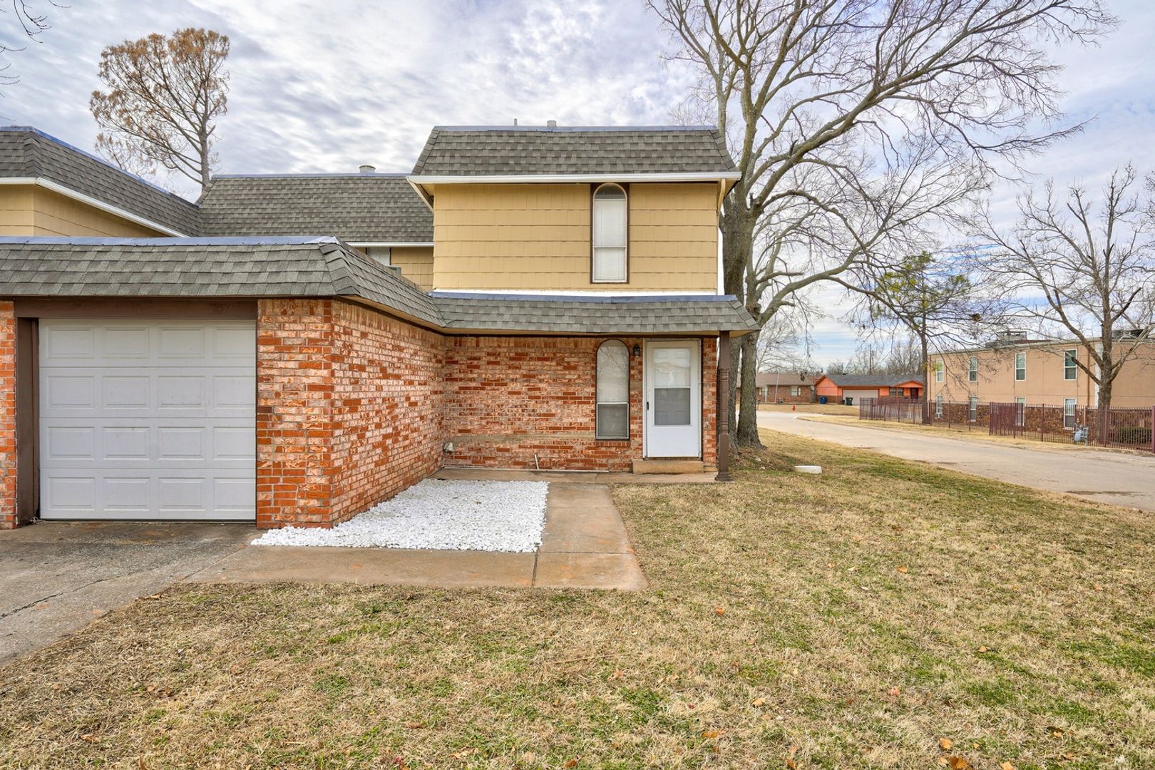 Midwest City Apartment: Bradfred Street 3815/3817
