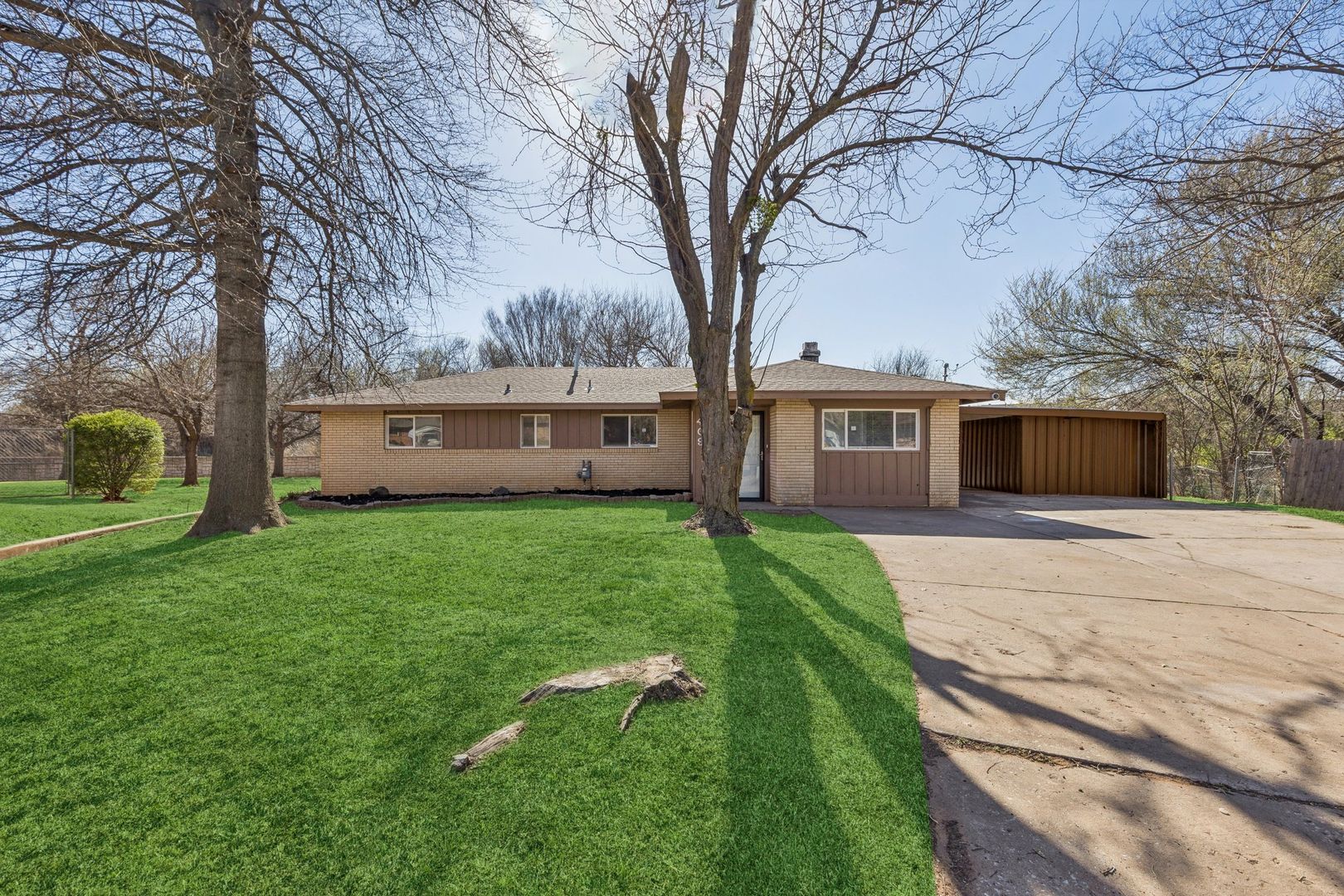 Midwest City House: 409 char ln