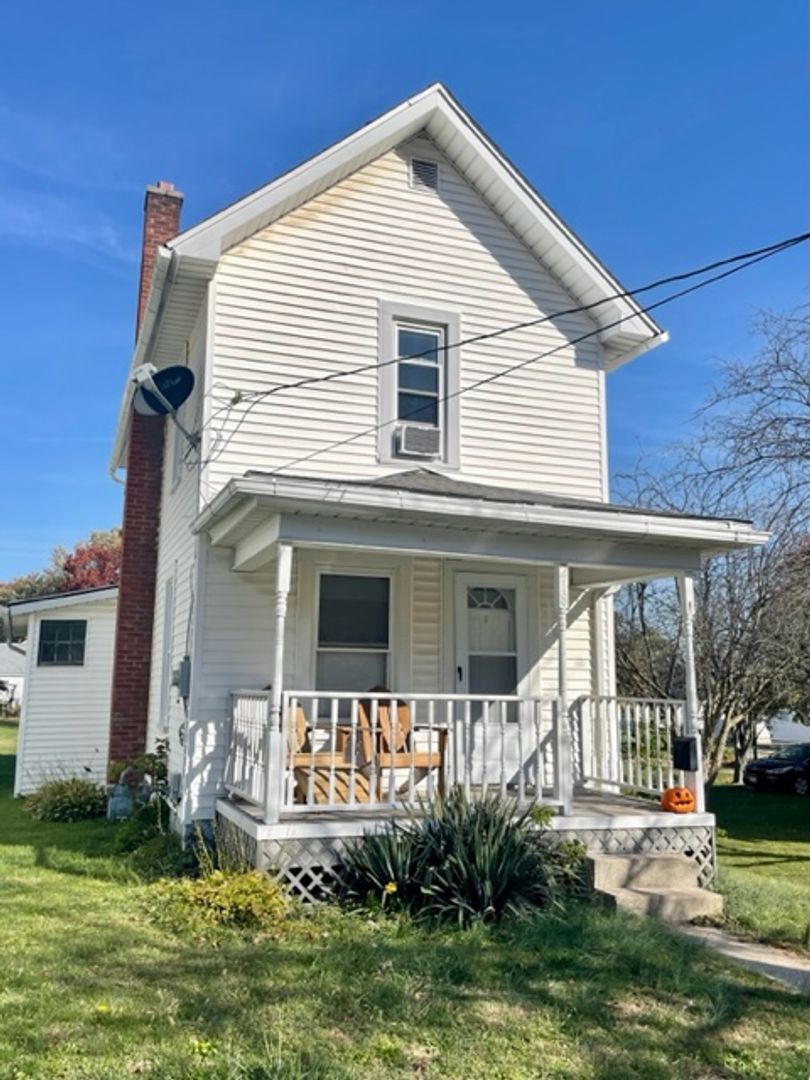 Ashland House: 218 Pearl