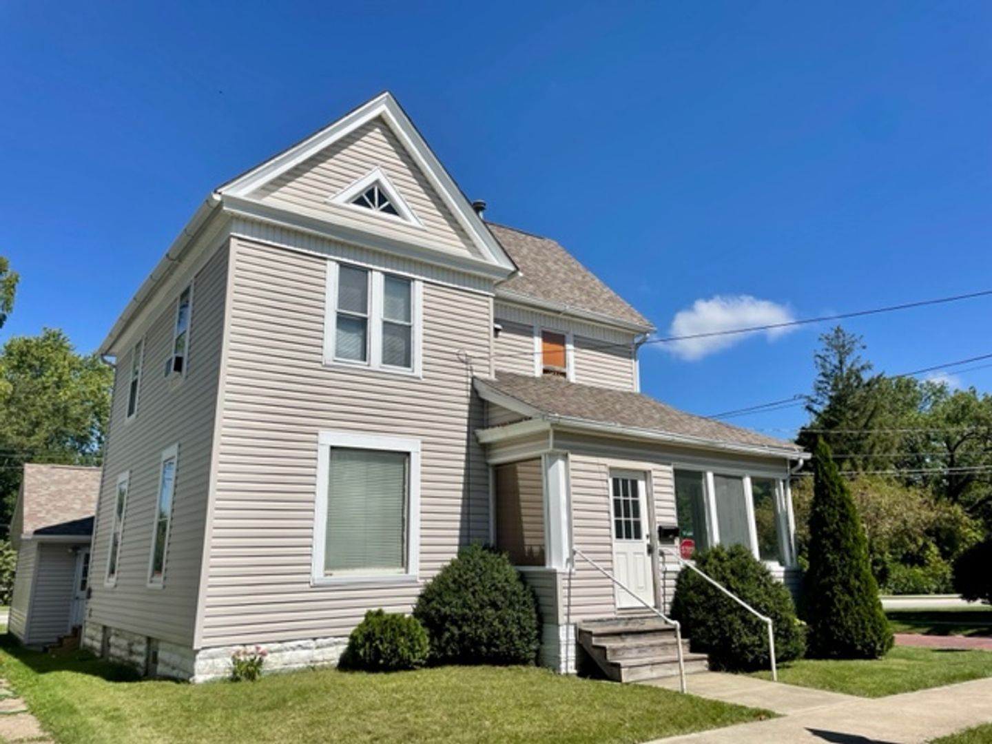 Ashland Apartment: 202 Taylor Street