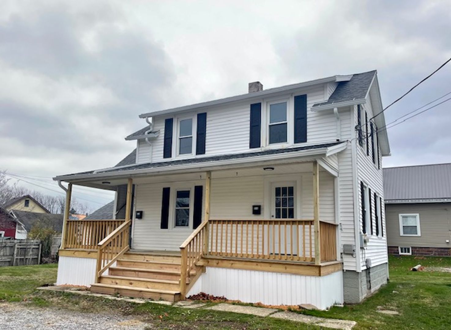 Ashland Apartment: 513 Taylor Street - 513