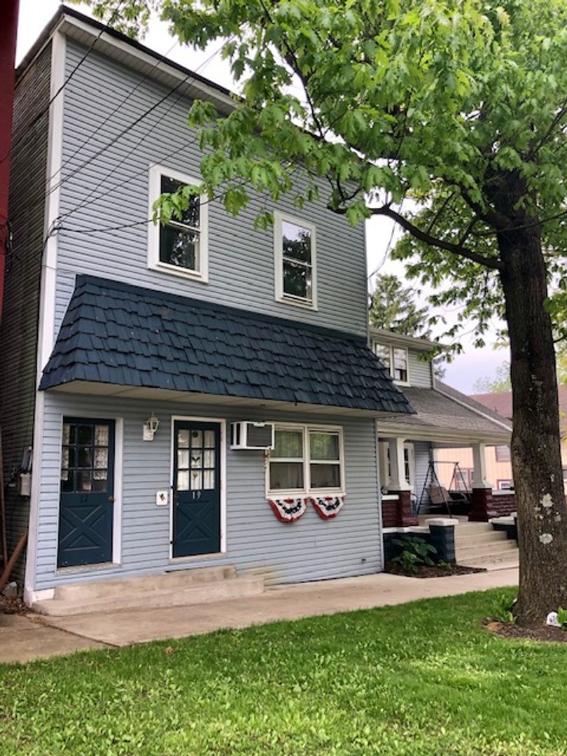 Jeromesville Apartment: 17 - 21 W Main Street