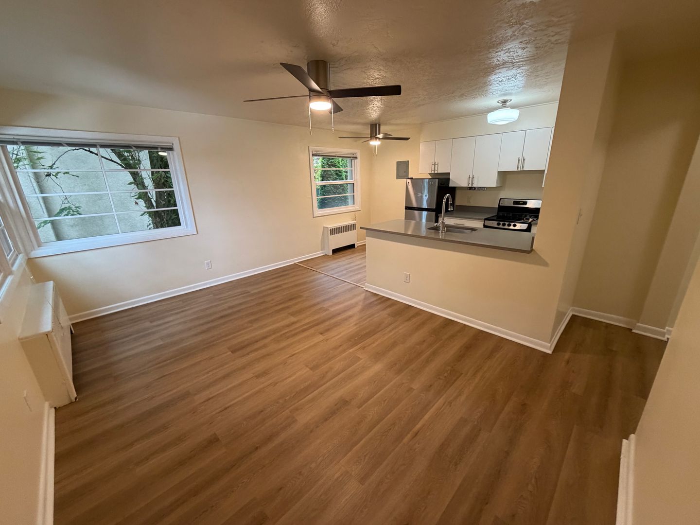 Portland Apartment: 930 NW 25th Place