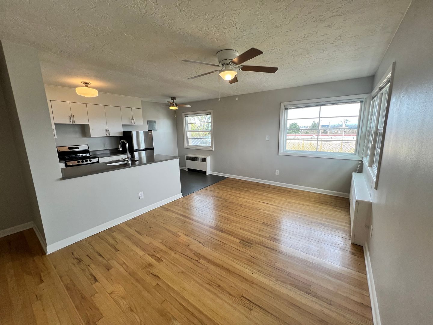 Portland Apartment: 930 NW 25th Place