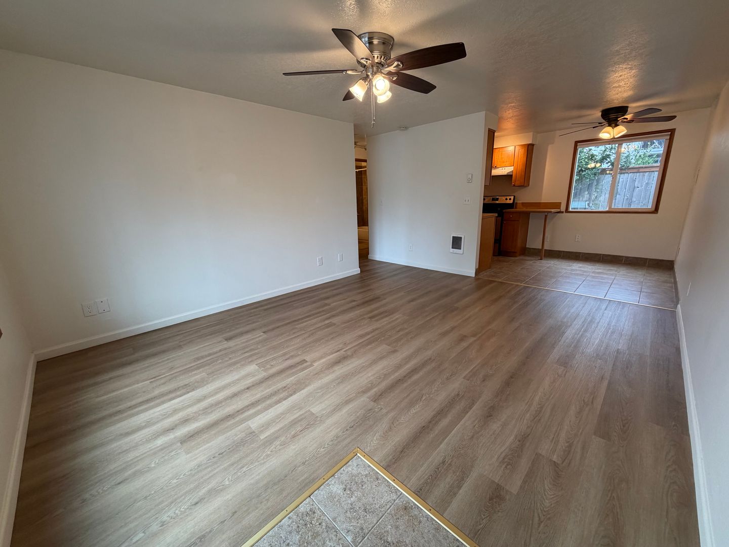 Portland Apartment: SE Cesar E Chavez Blvd.