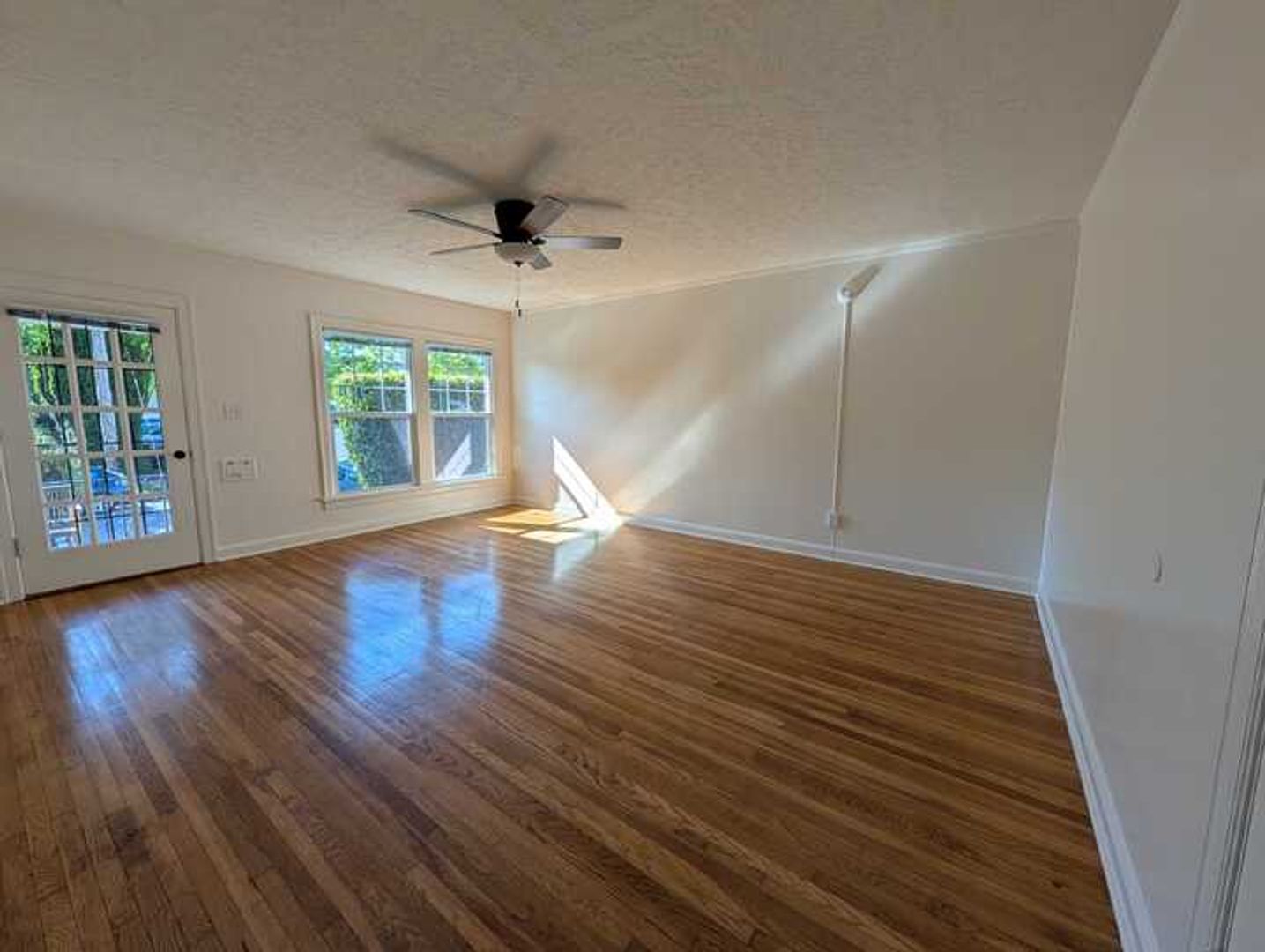 Portland Apartment: 2904 - 2918 SE Hawthorne Blvd / 1510-1522 SE 29th Ave