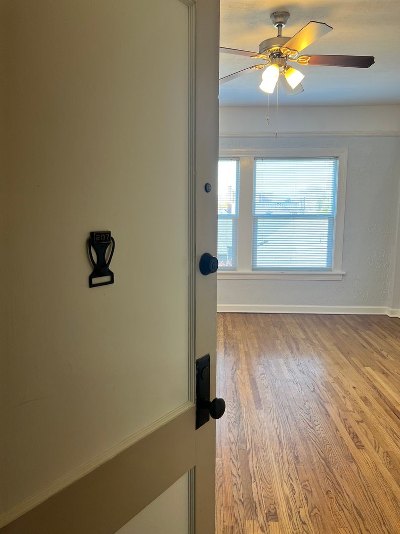 Portland Apartment: 2138 NE Halsey St.